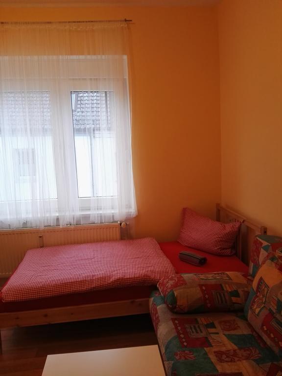 Zu Hause Bei Freunden Apartment Dortmund Ruang foto